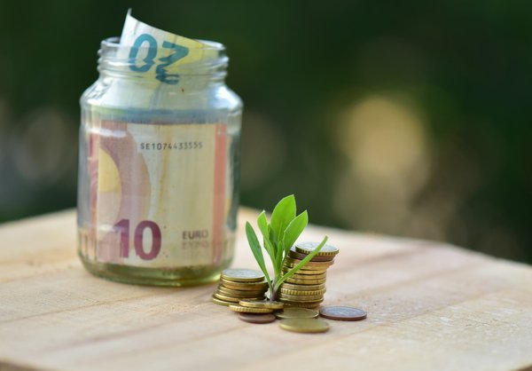 What Are the Financial Benefits of Installing Large-Scale Solar Systems in Commercial Properties?